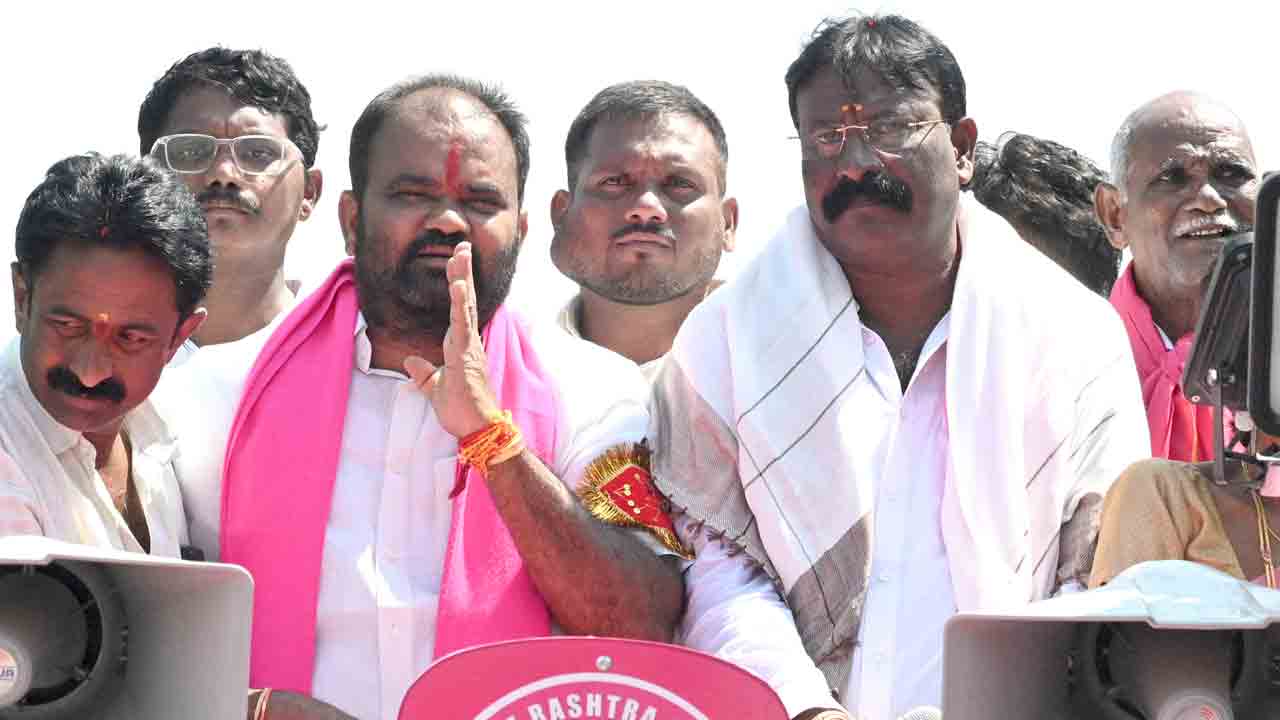 నల్లగొండను సుందరంగా తీర్చి దిద్దుతున్న