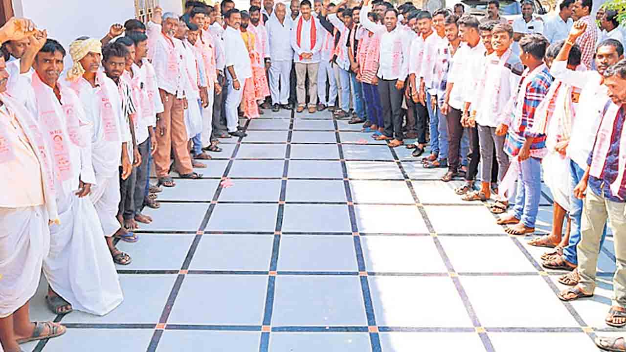 మేమంతా బీఆర్ఎస్‌ వెంటే..