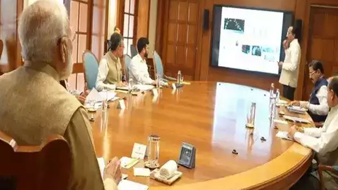 Indian Space Station: 2040లోగా చంద్రుడిపైకి భార‌తీయ వ్యోమ‌గామి