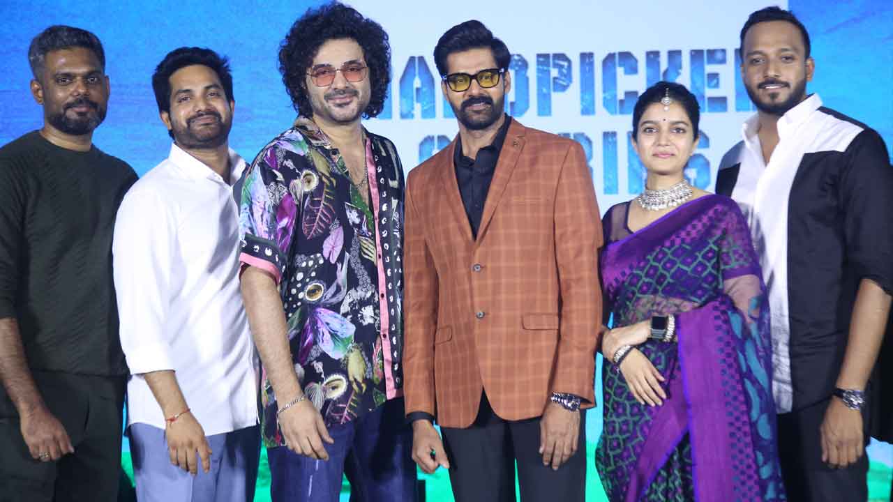 యూనివర్సల్‌ కాన్సెప్ట్‌తో ‘మంత్‌ ఆఫ్‌ మధు’