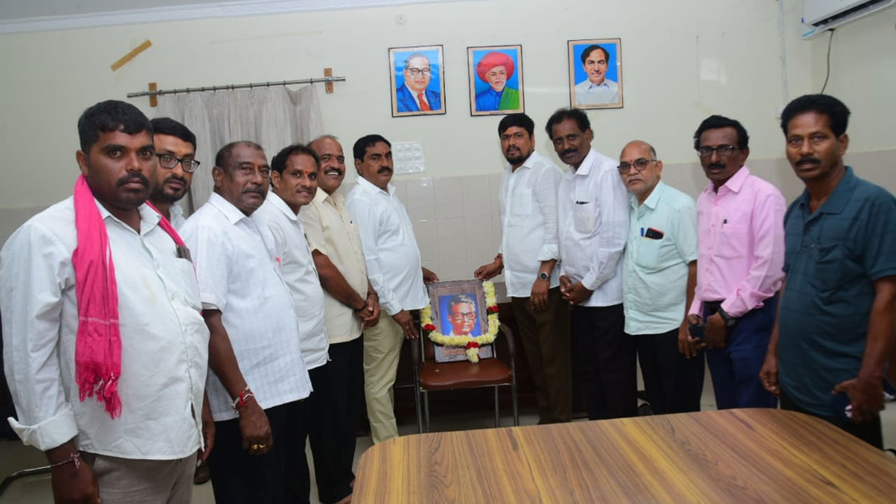 Minister Errabelli | నల్ల నరసింహులు పోరాటం చరిత్రలో నిలిచిపోతుంది : మంత్రి ఎర్రబెల్లి