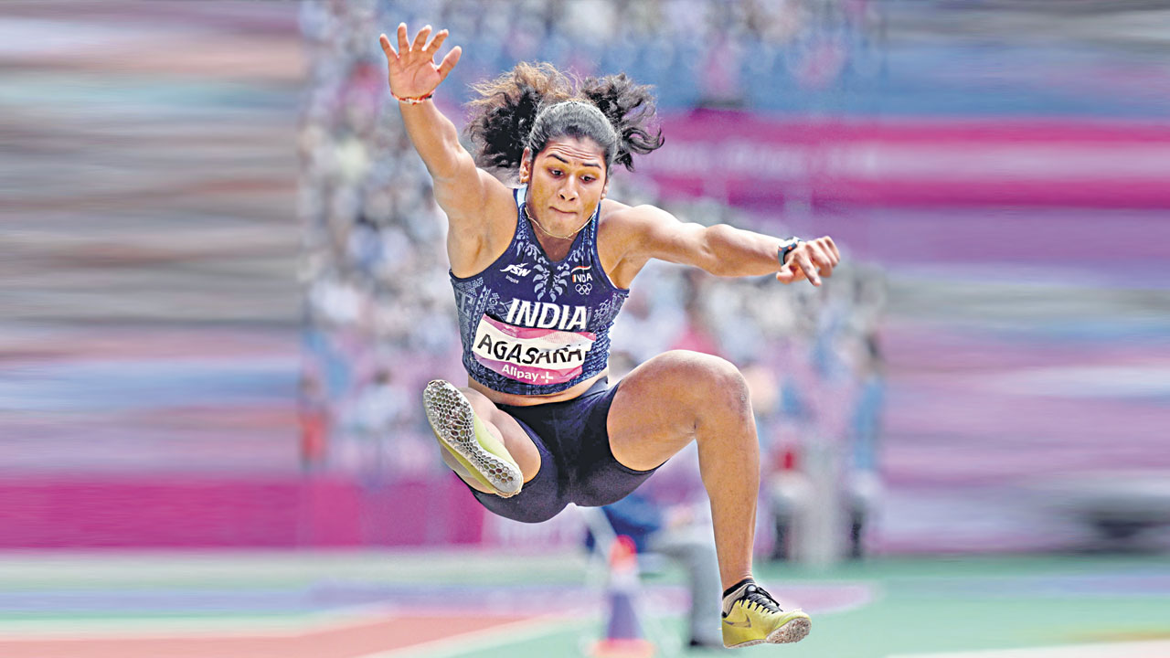 Agasara Nandini | ఆసియా క్రీడల్లో సత్తాచాటిన తెలంగాణ గురుకుల అథ్లెట్‌.. హెప్టాథ్లాన్‌లో అగసర నందినికి కాంస్యం