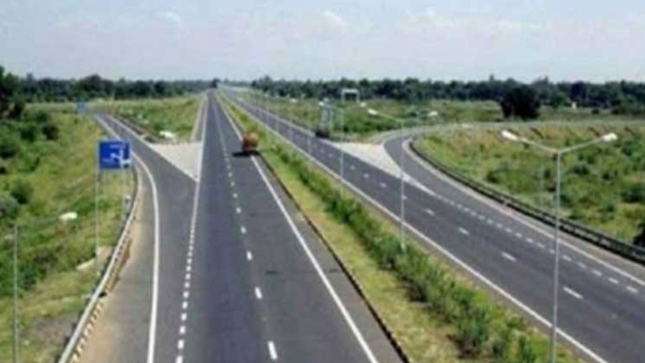 అందుబాటులోకి అకోలా-సంగారెడ్డి రోడ్డు