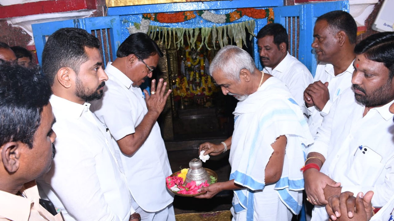 Minister Niranjan Reddy | పార్టీ గెలుపు కోసం కలిసికట్టుగా పని చేయాలి : మంత్రి నిరంజన్ రెడ్డి
