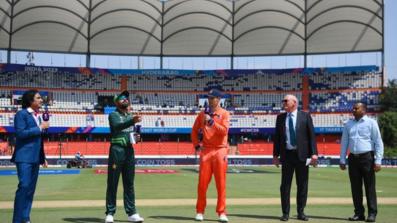 World Cup: ష‌కీల్‌, రిజ్వాన్ హాఫ్ సెంచ‌రీలు