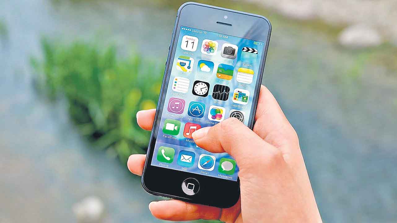 165 రోజుల్లో 8,285 ఫోన్ల అప్పగింత