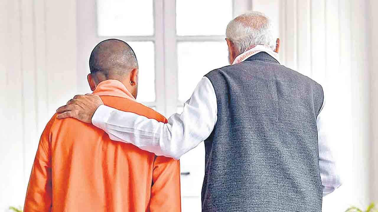 Varanasi | వారణాసిలో స్టేడియం, మాల్స్‌ కోసం యూపీ సర్కారు భూసేకరణ.. పరిహారం ఇవ్వకుండా రైతుకు మొండిచేయి