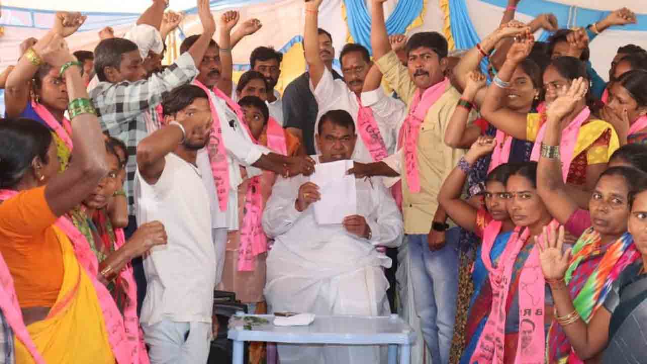 స్పీకర్‌కు జైకొట్టిన బైరాపూర్‌ గ్రామస్థులు