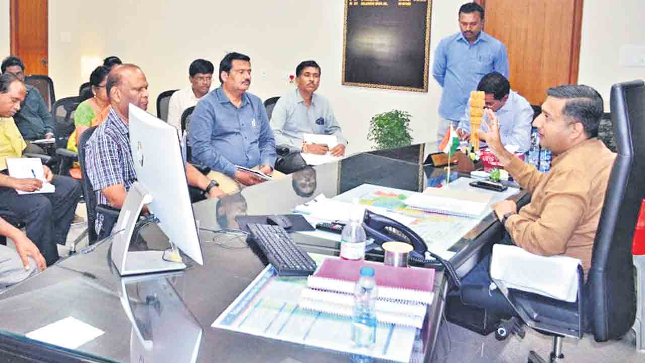 ఓటర్లను చైతన్యం చేయాలి