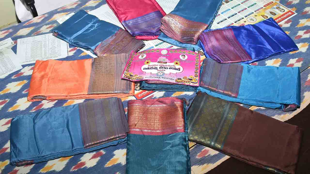 ఆడబిడ్డలకు సర్కారు సారె