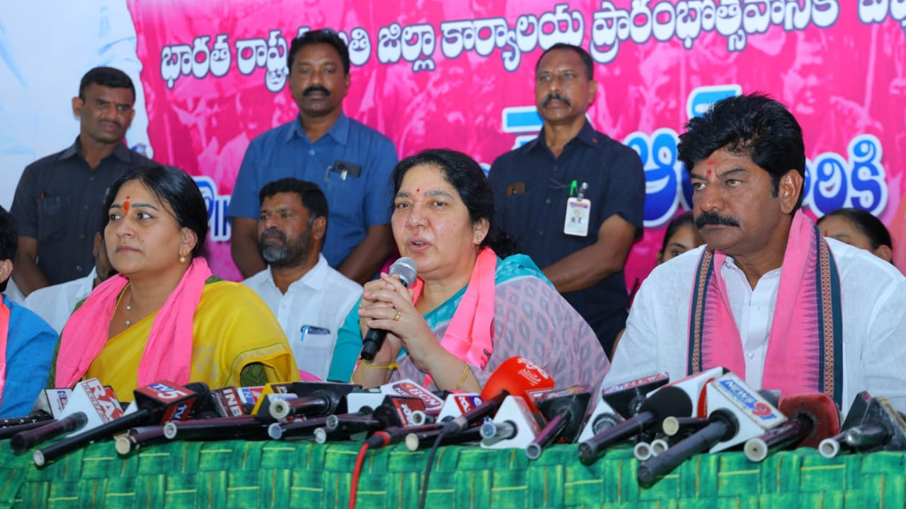 Minister Satyavathi | కాంగ్రెస్‌ను ప్రజలు నమ్మరు..సీఎం కేసీఆర్‌ వెంటే తెలంగాణ సమాజం : మంత్రి సత్యవతి