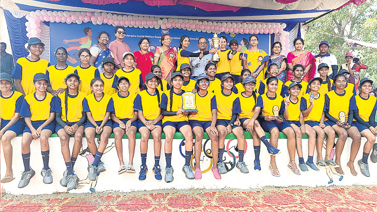 చదువులోనే కాదు.. ఆటల్లోనూ మెరికలే..