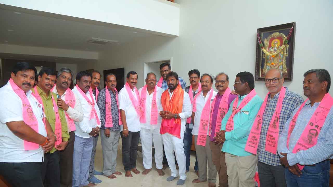 Minister Srinivas Goud | మంత్రి శ్రీనివాస్‌ గౌడ్ సమక్షంలో బీఆర్‌ఎస్‌లో చేరికలు