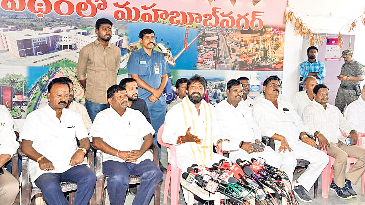 ప్రధాని రాకతో ఒరిగేదేమీలేదు