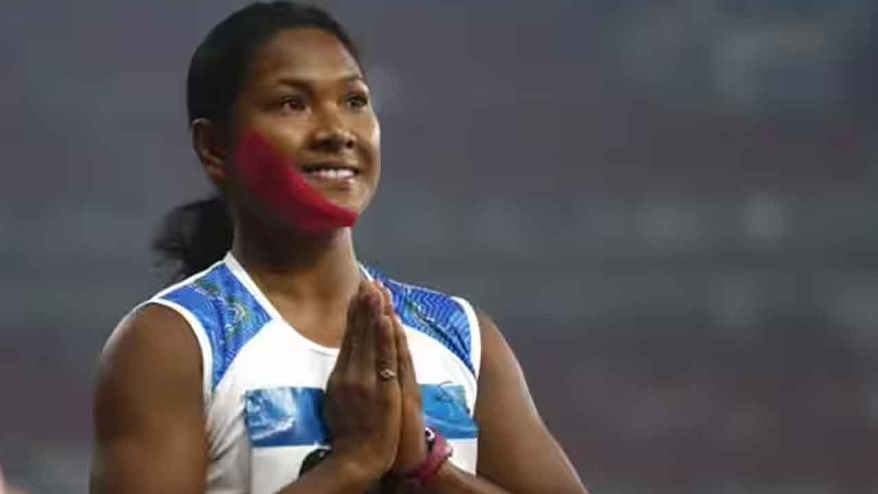 Swapna Barman | అగసర నందినిపై వివాదాస్పద వ్యాఖ్యలు.. బేషరతు క్షమాణలు చెప్పిన అథ్లెట్‌ స్వప్న బర్మన్‌