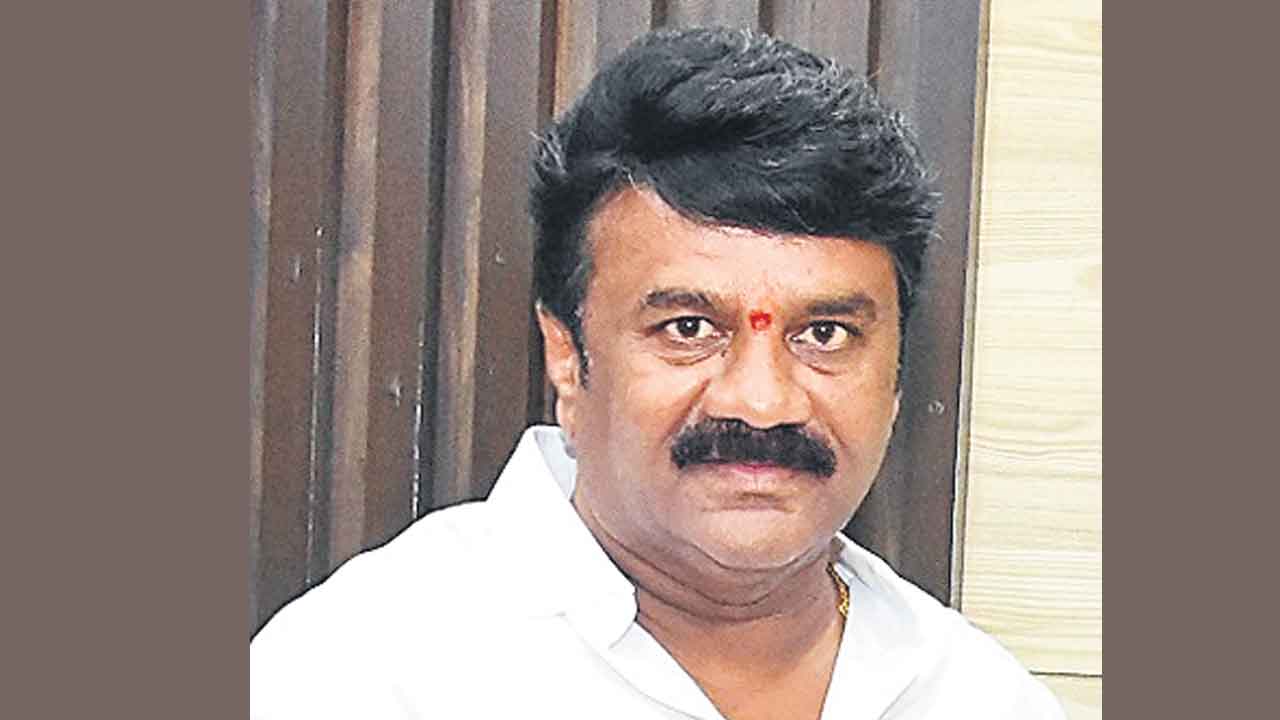 ప్రధాని వ్యాఖ్యలు హాస్యాస్పదం