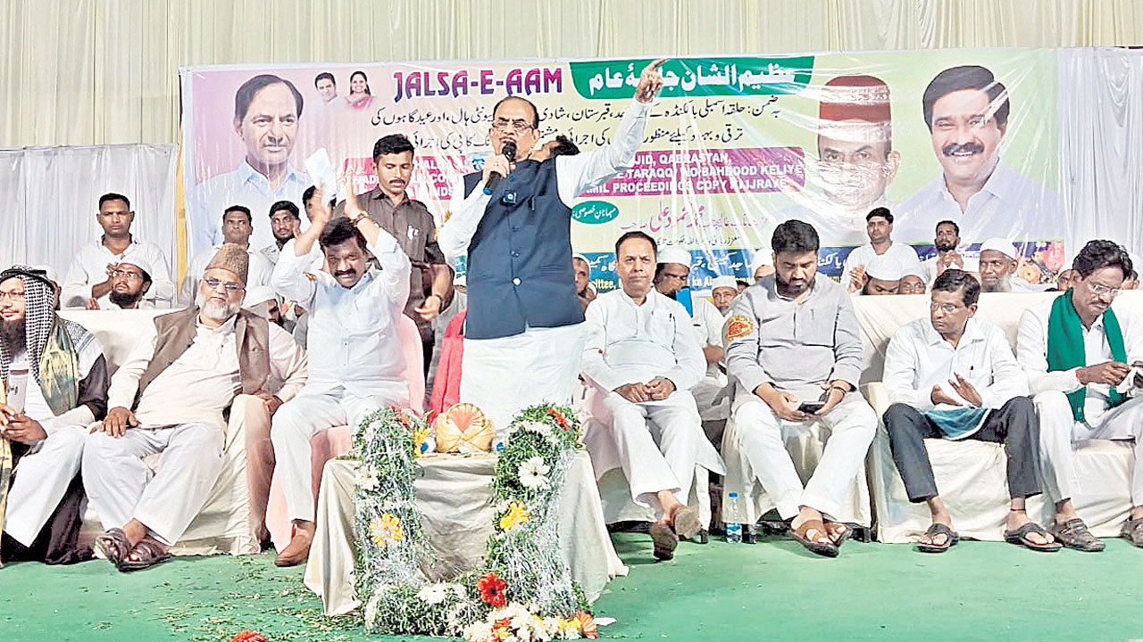 దేశంలోనే నంబర్‌వన్‌ సెక్యులర్‌ లీడర్‌ సీఎం కేసీఆర్‌