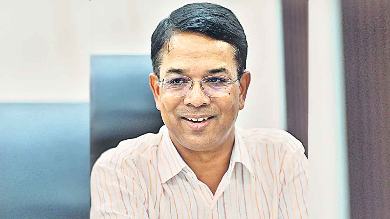 ఎన్నికల కేసులు సత్వరమే పరిష్కరించండి