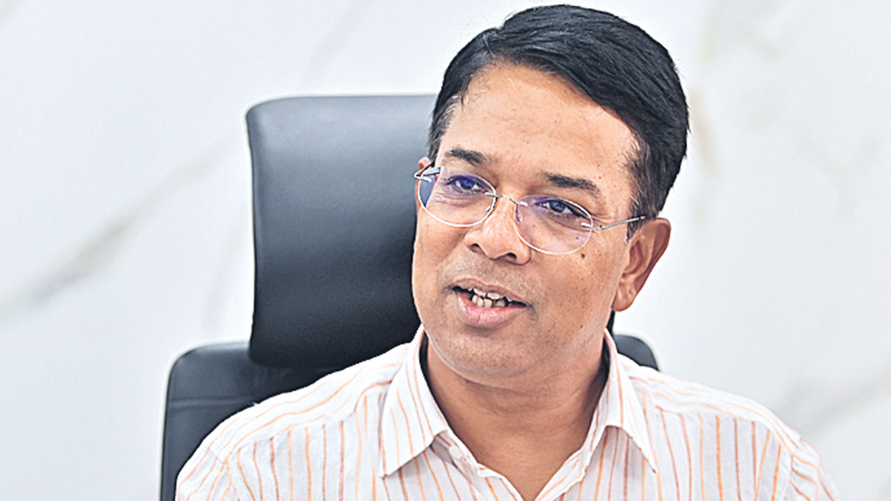 ప్రతి ఫిర్యాదుకు స్పందిస్తాం