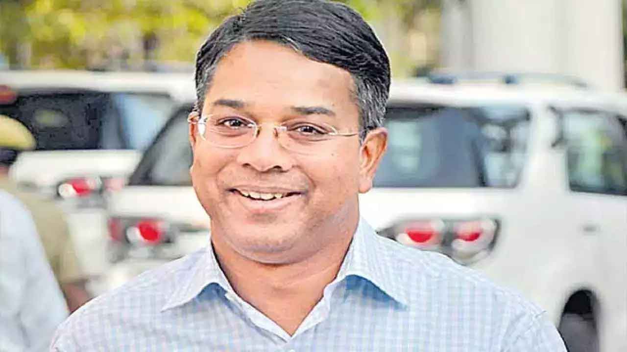 జిల్లాల పర్యటనకు వికాస్‌రాజ్‌