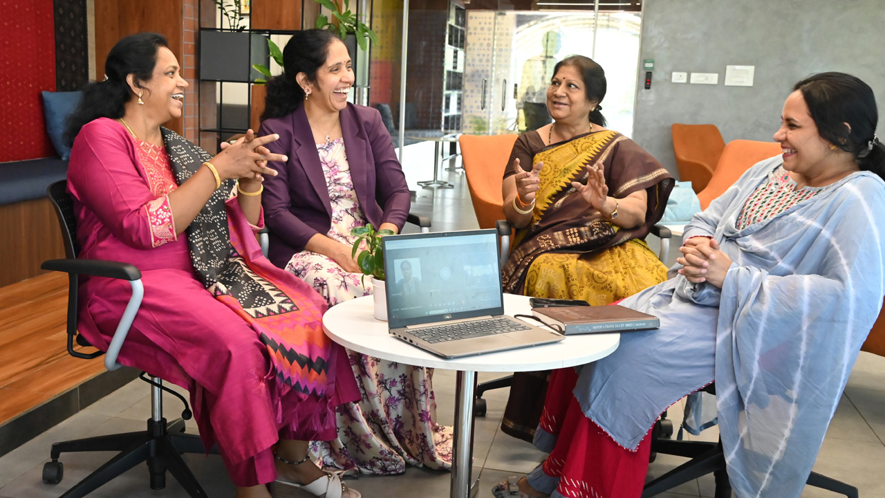 We-Hub | తెలంగాణ మహిళ గెలిచింది.. రాష్ట్ర సర్కారు సంకల్పంతో వ్యాపార రంగంలో దూసుకెళ్తున్న అతివలు