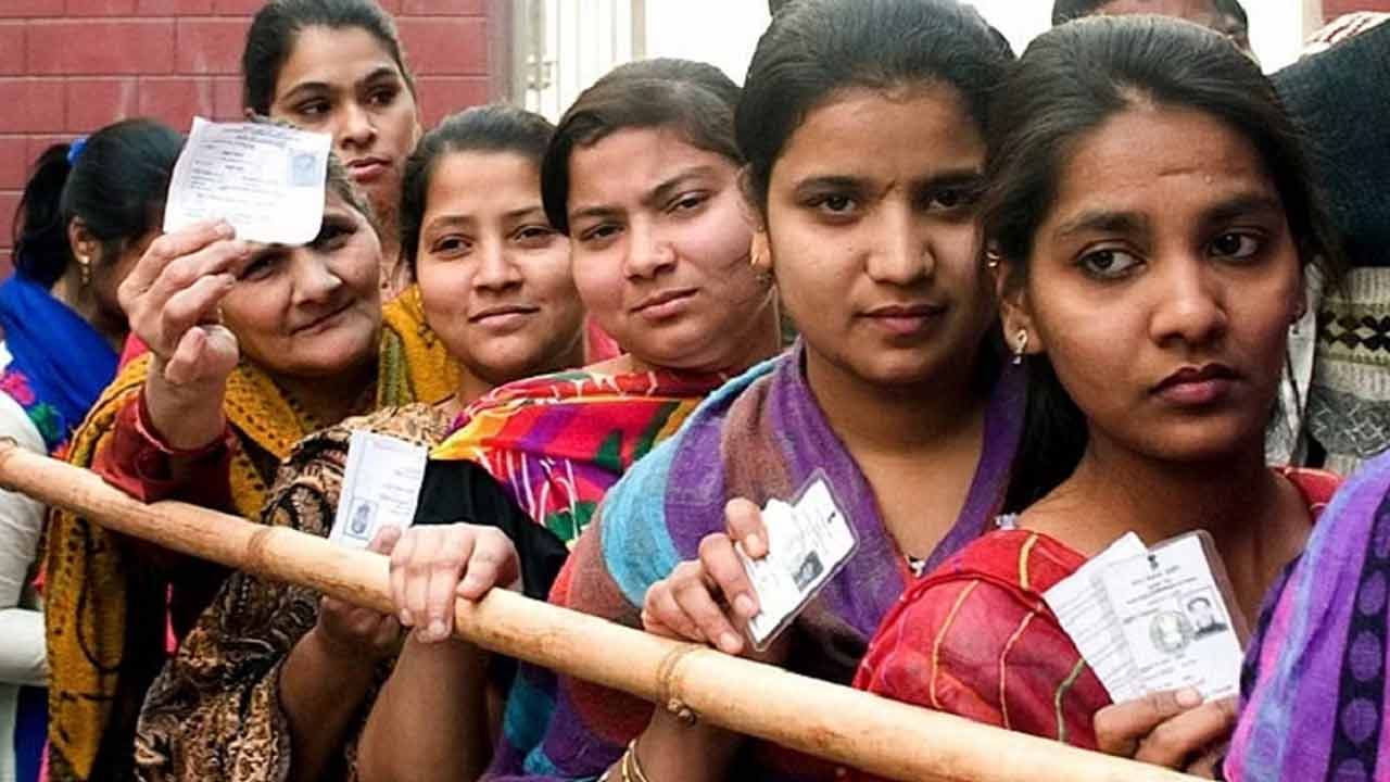 Women voters | పెరిగిన మ‌హిళా ఓట‌ర్లు.. తెలంగాణ‌లో ఎంత మంది అంటే..?