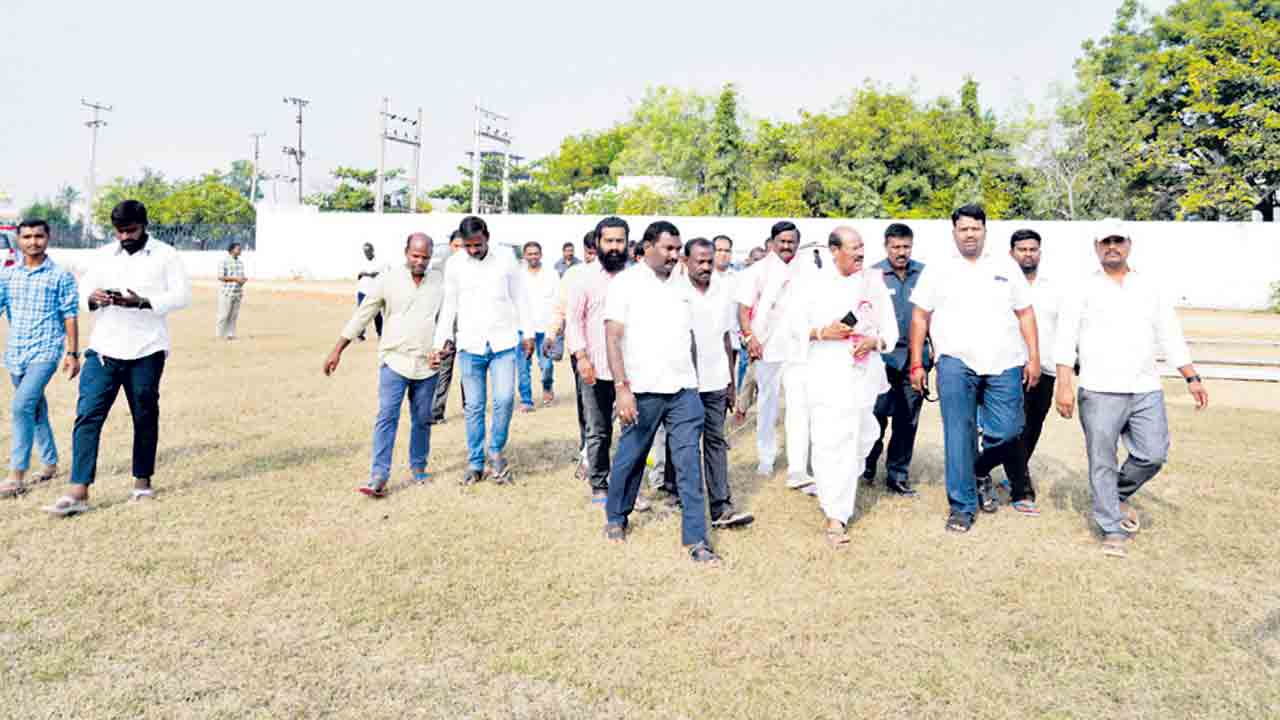 సీఎం సభా ఏర్పాట్ల పరిశీలన