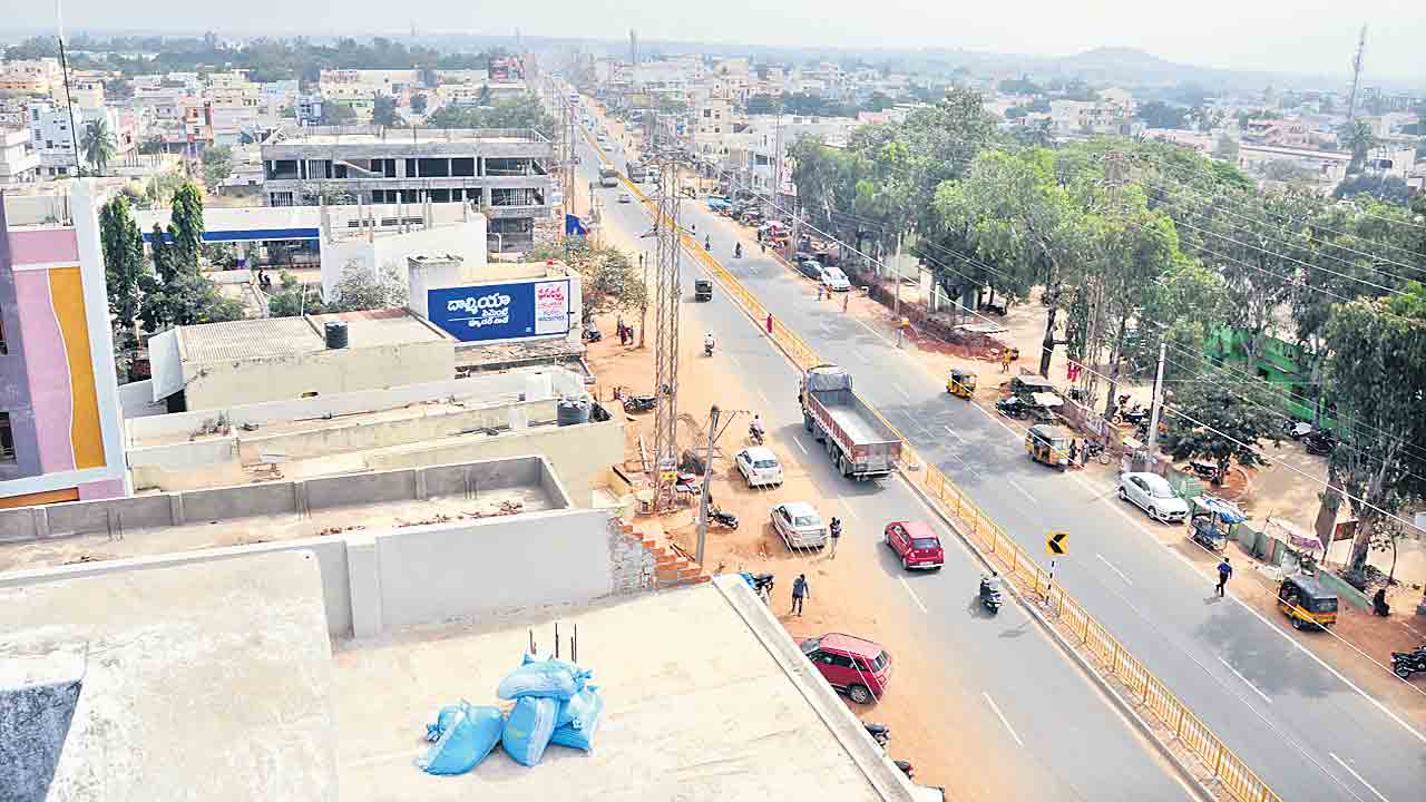 కాంగ్రెస్‌ కోటకు బీటలు