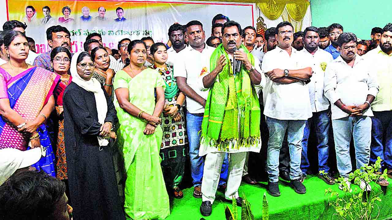 టికెట్ ఇవ్వ‌కుంటే సింగిల్‌గా పోటీ చేస్తా