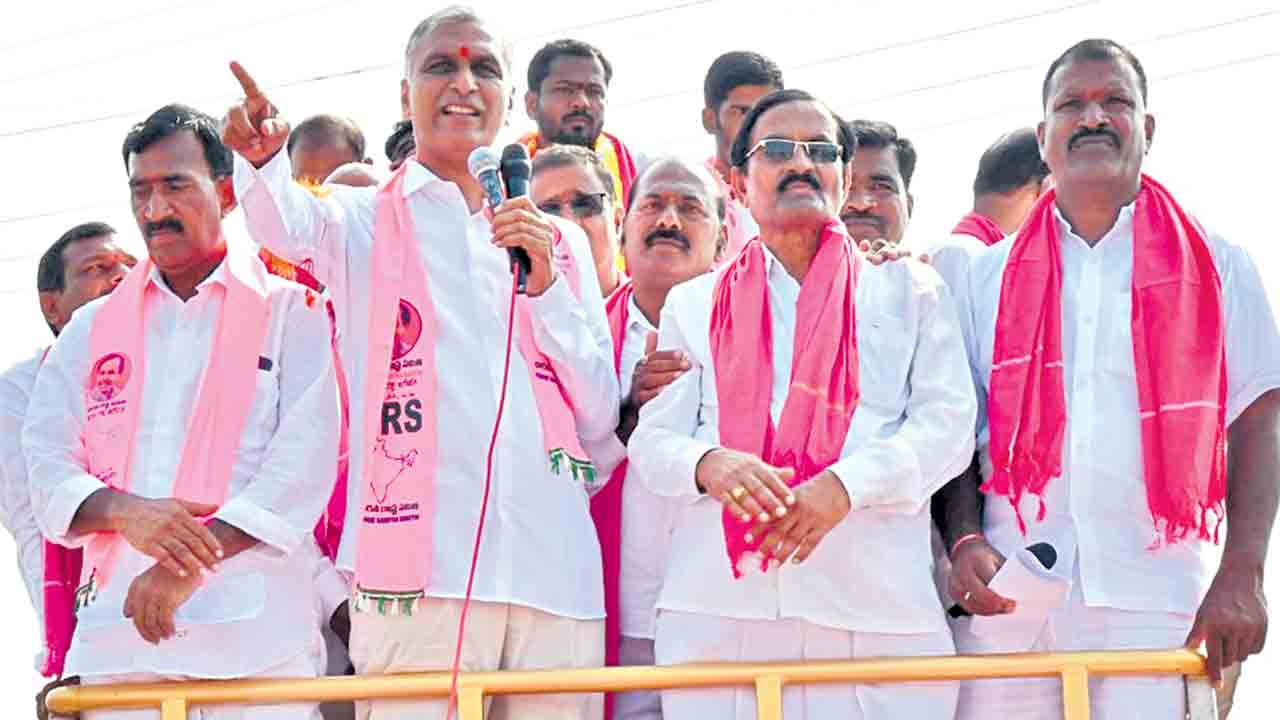 కేసీఆర్‌ను హ్యాట్రిక్‌ సీఎం చేసే బాధ్యత గజ్వేల్‌ నియోజకవర్గ ప్రజలదే