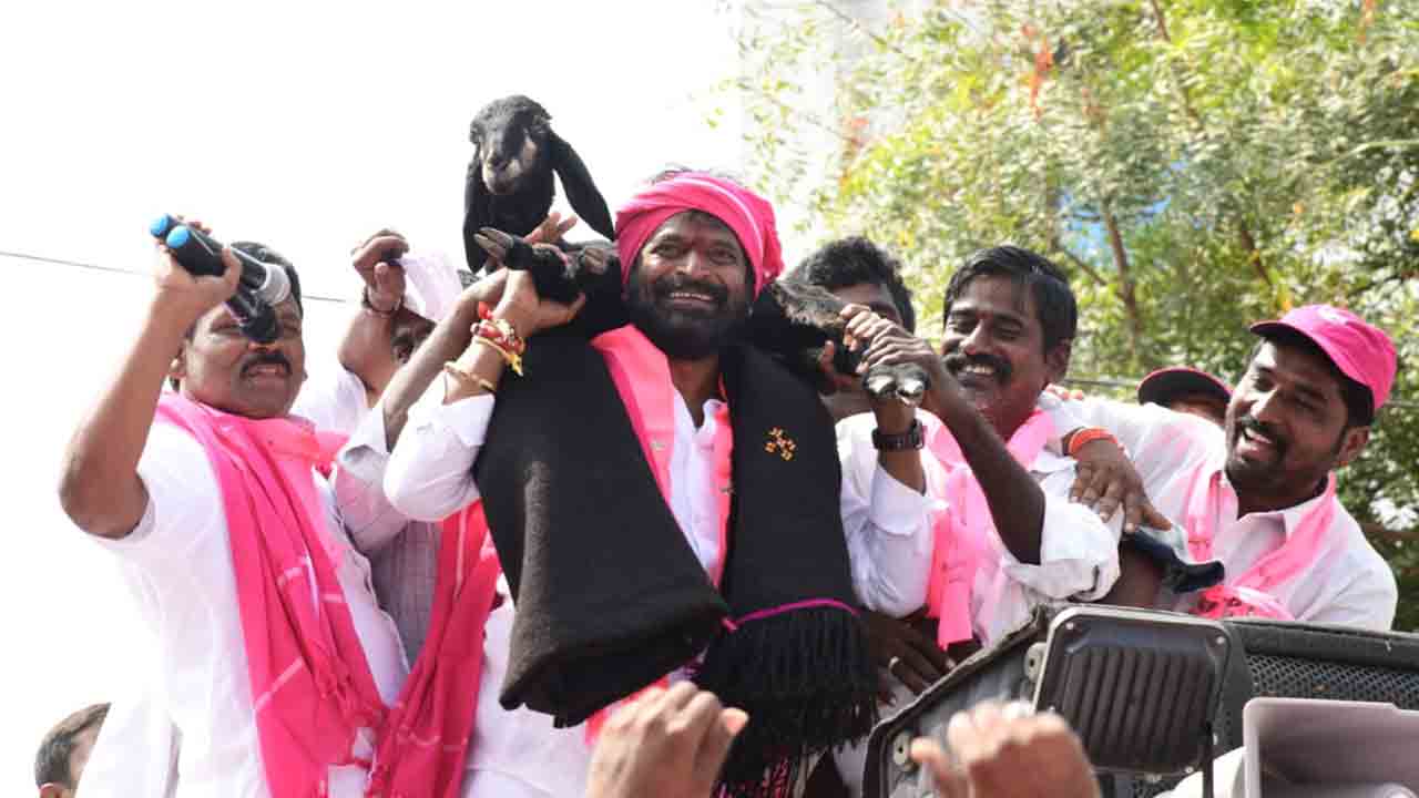 సేవకుడిగా పనిచేస్తా..