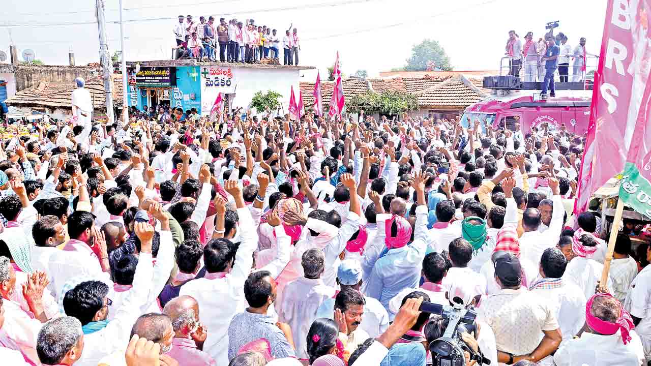 దరిద్రానికి నేస్తం హస్తం