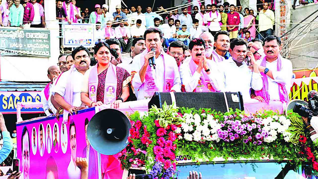 మా కుటుంబాన్ని మించిన రామభక్తులెవరు?