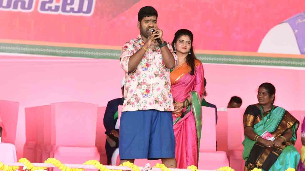 ఉర్రూతలూగించిన సాంస్కృతిక కార్యక్రమాలు