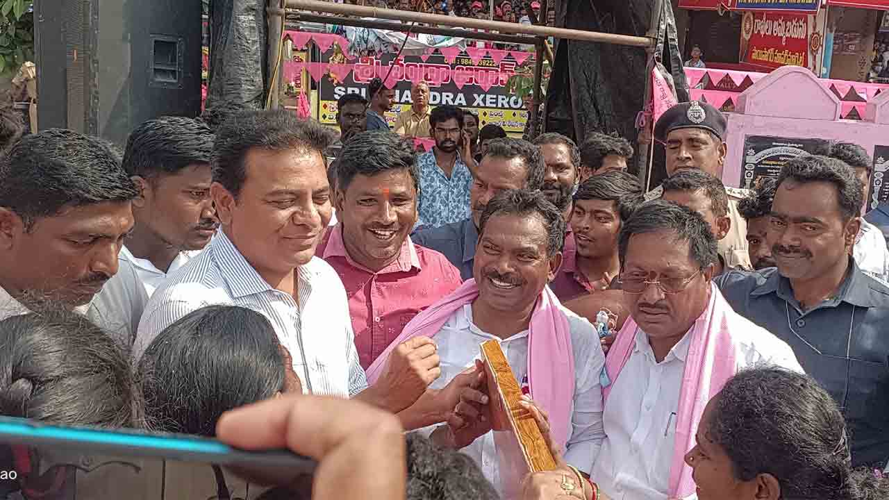 కేటీఆర్‌ పర్యటన విజయవంతం