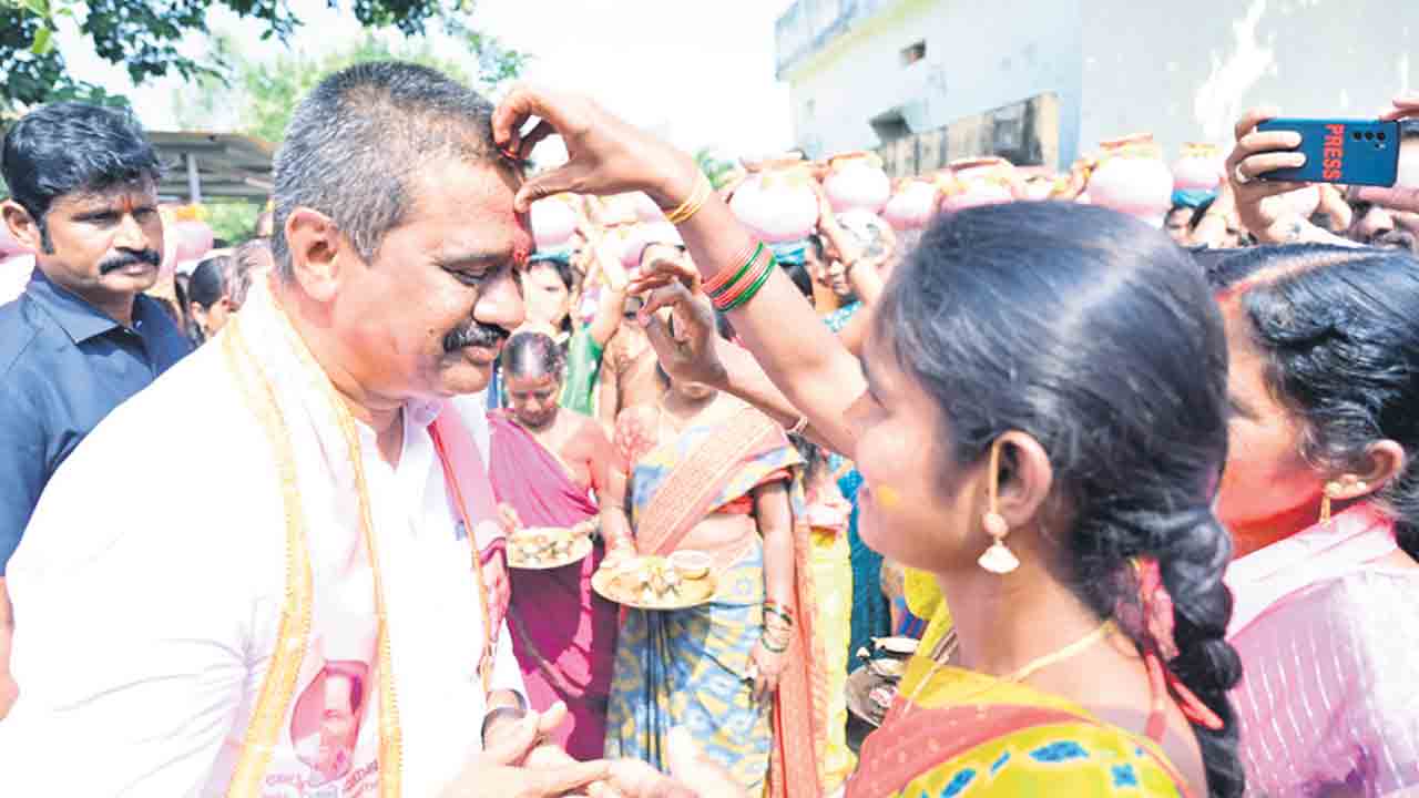 కేసీఆర్‌ చేతుల్లోనే తెలంగాణ పదిలం