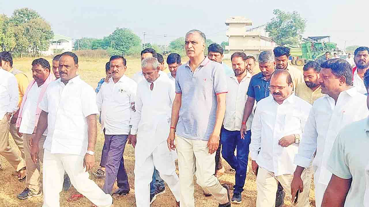 పనిచేసే ప్రభుత్వానికి పట్టంకట్టండి