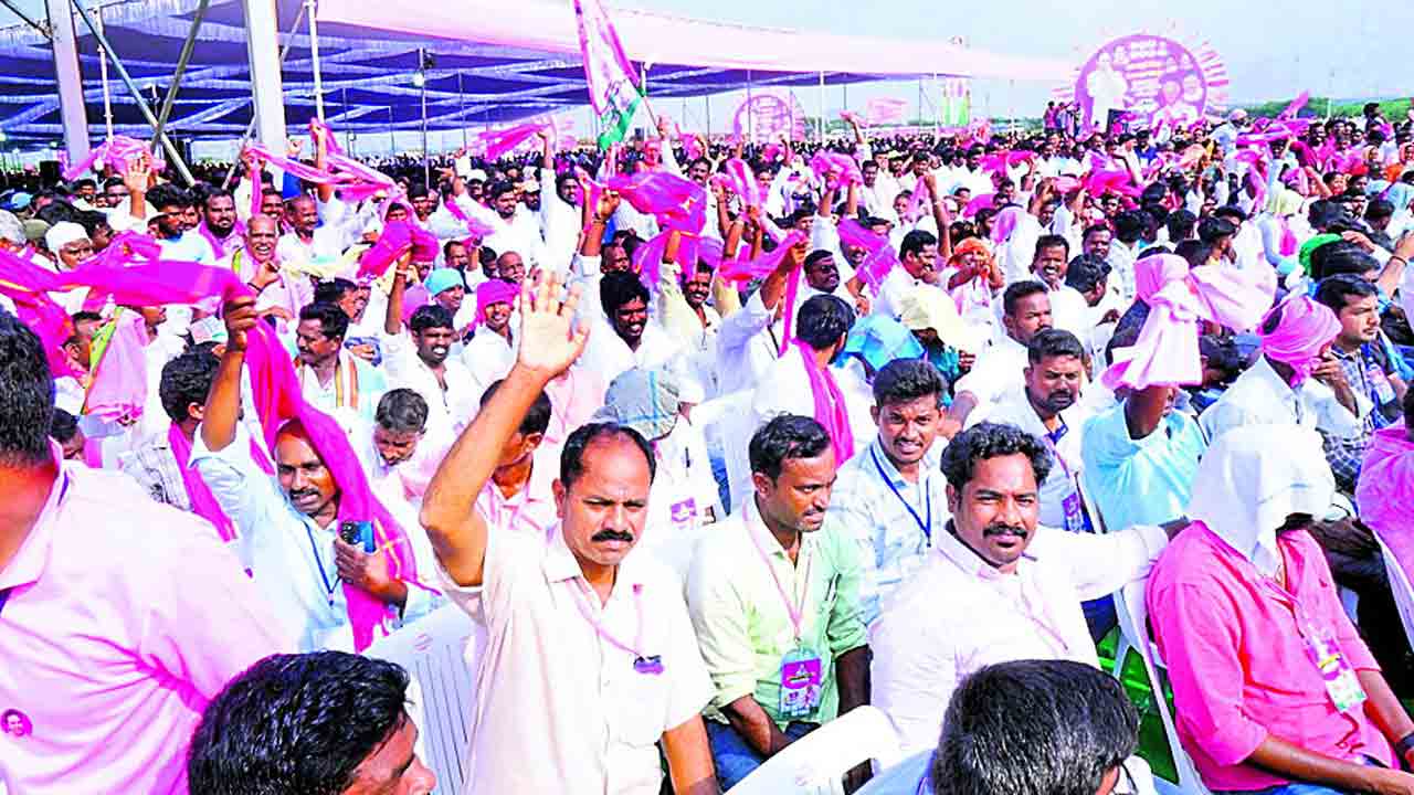 స్టేషన్‌.. ఘనహోరు