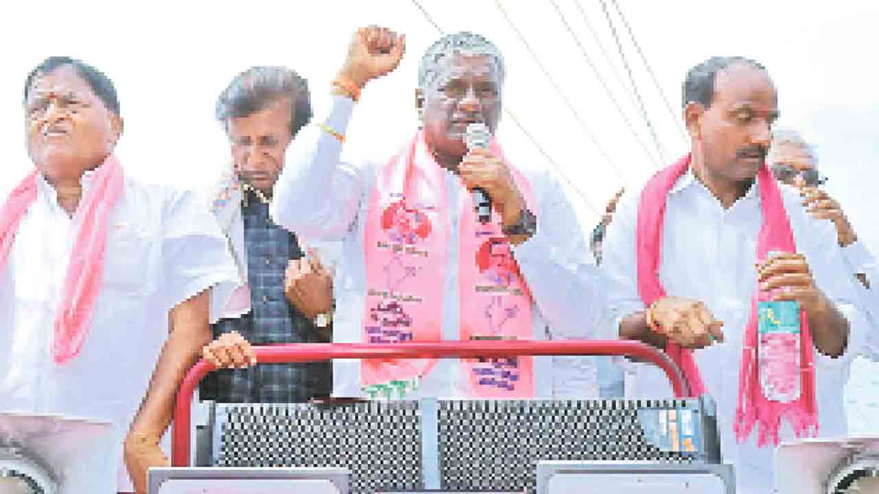 కాంగ్రెస్‌కు ఓటేస్తే ఇరవై ఏండ్లు వెనక్కే