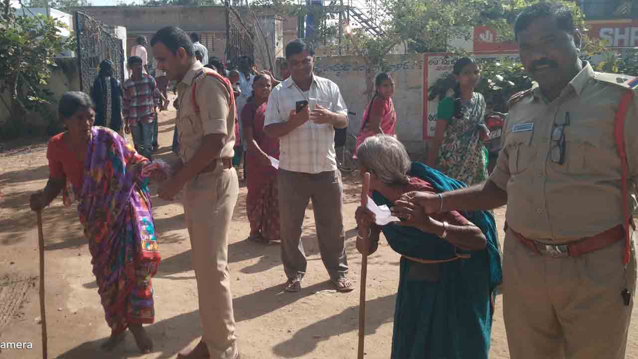 కొత్తకొత్తగా..