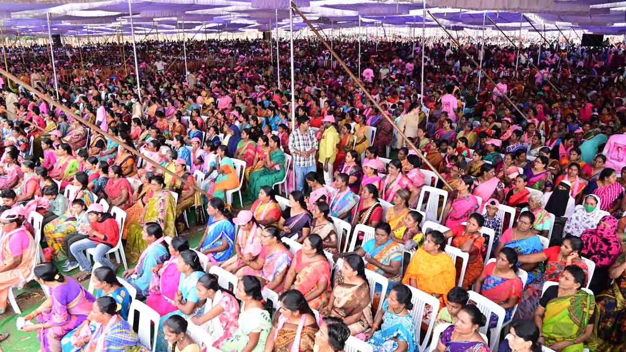 హోరెత్తిన వైరా