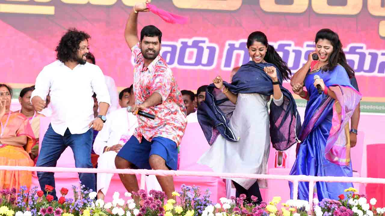 అలరించిన సాంస్కృతిక కార్యక్రమాలు