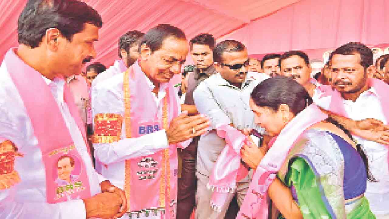 ఎమ్మెల్యేగా గెలవనోడు.. సీఎం అవుతాడంట..??