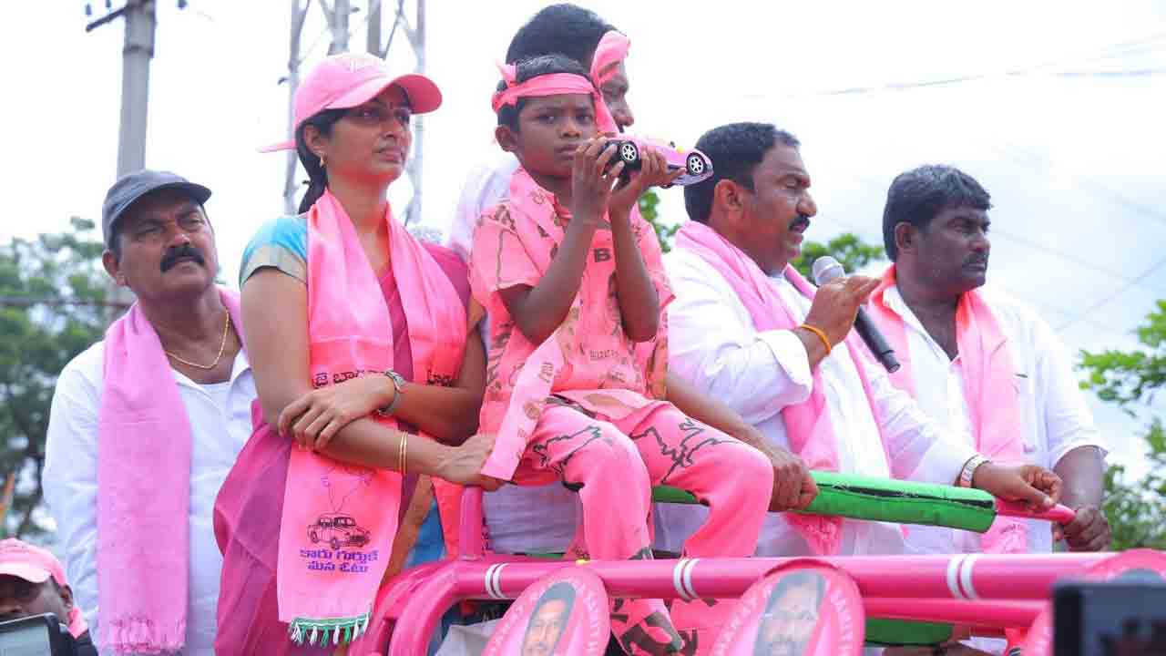 అభివృద్ధిలో అగ్రభాగాన నిలుపుతా..