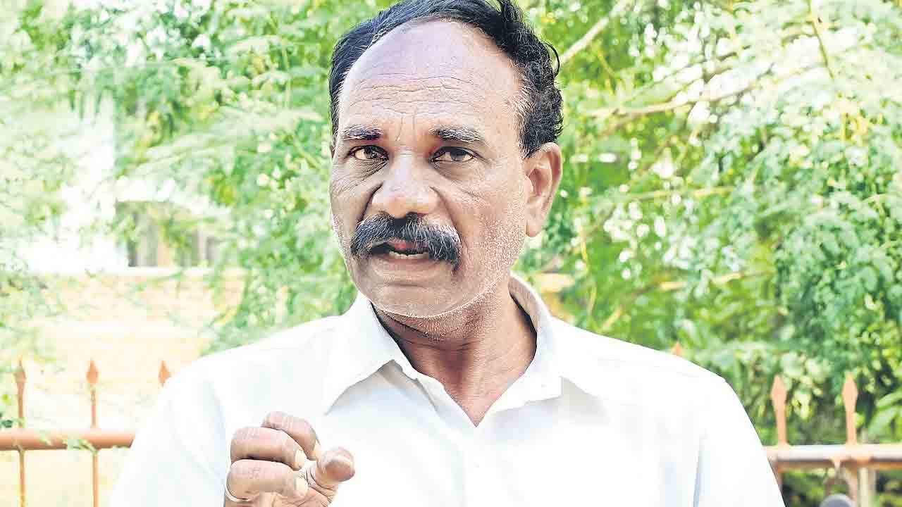 తెలంగాణను దోచుకోవడానికే కాంగ్రెస్‌, బీజేపీల కుట్ర