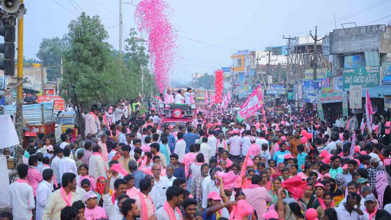 నిరుద్యోగ యువతకు బీఆర్‌ఎస్‌ అండ