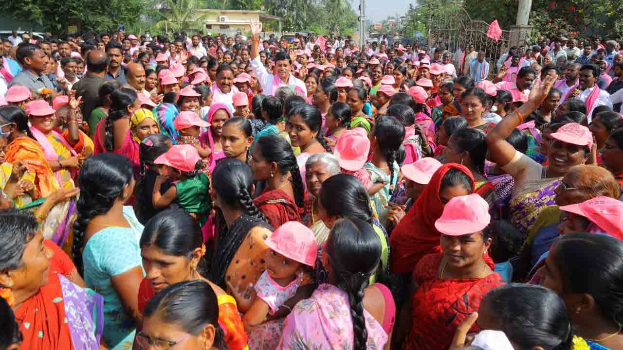 అభివృద్ధి ప్రదాతకు తోడుందాం