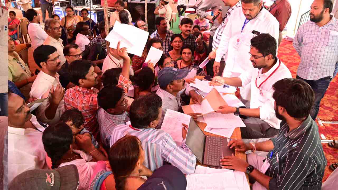 పోలింగ్‌కు సిద్ధంగా..