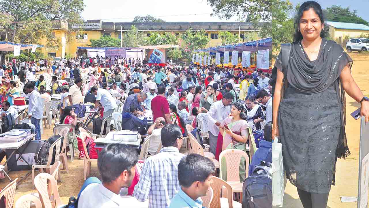 మెదక్‌ జిల్లాలో 579 పోలింగ్‌ కేంద్రాలు