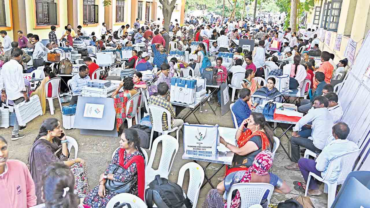 పోలింగ్‌కు వేళాయె..